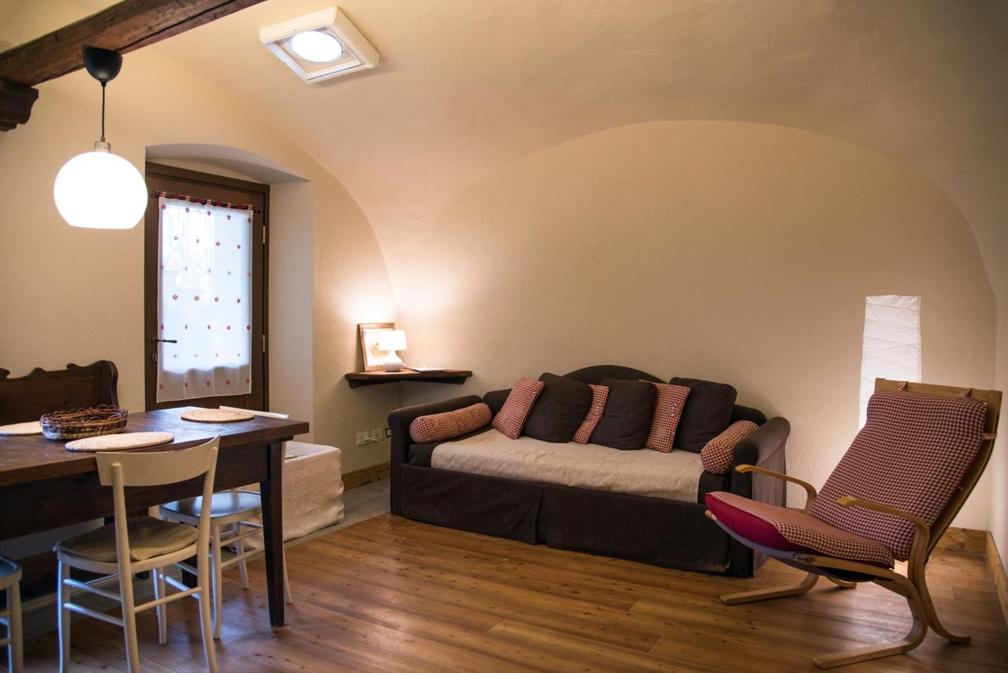 Le Bibelot Apartments Nus Quarto foto